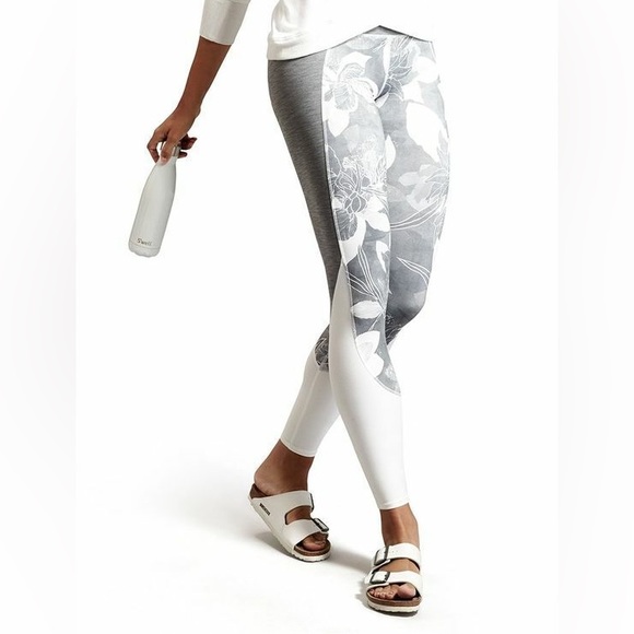 Athleta Pants - Athleta Grey Floral Printed Leggings, Small